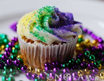 Mardi Gras Cupcakes